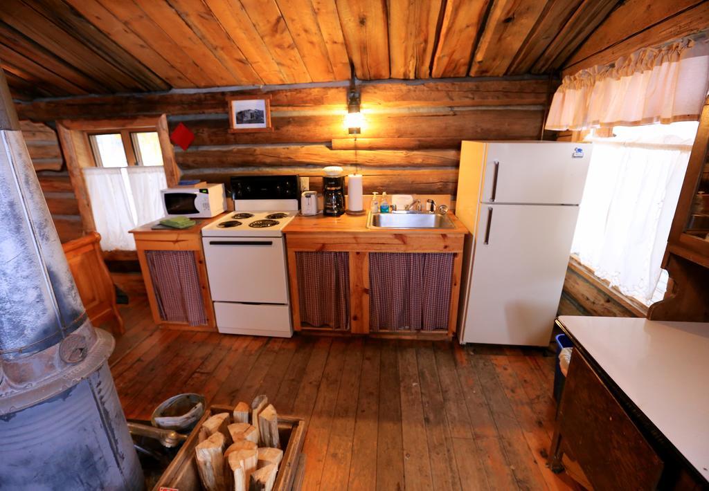 The Cabins At Historic Columbine Clark ภายนอก รูปภาพ