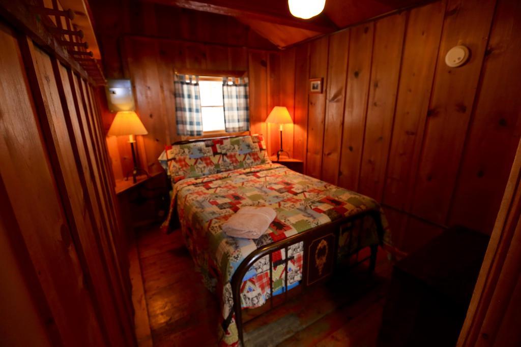 The Cabins At Historic Columbine Clark ภายนอก รูปภาพ