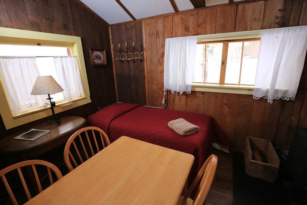 The Cabins At Historic Columbine Clark ภายนอก รูปภาพ
