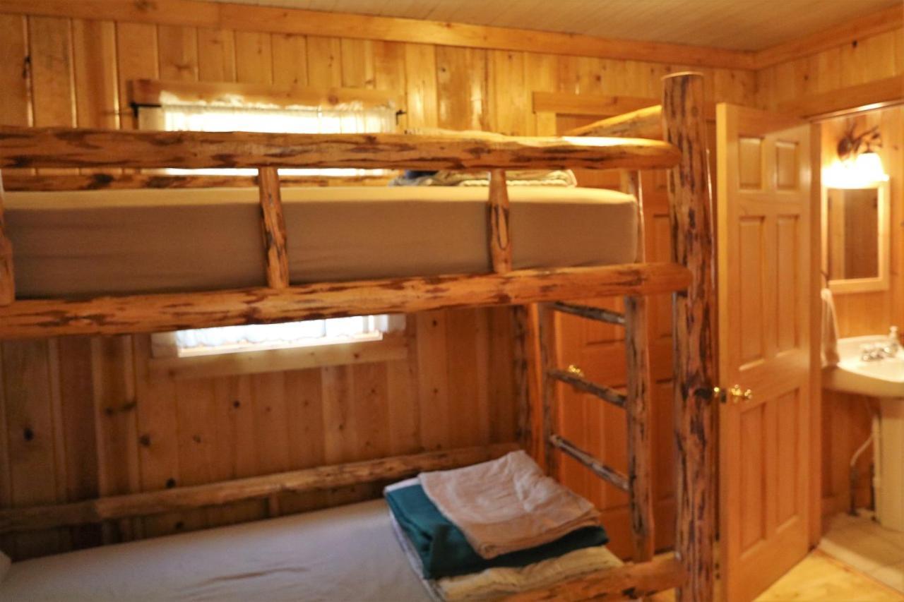 The Cabins At Historic Columbine Clark ภายนอก รูปภาพ