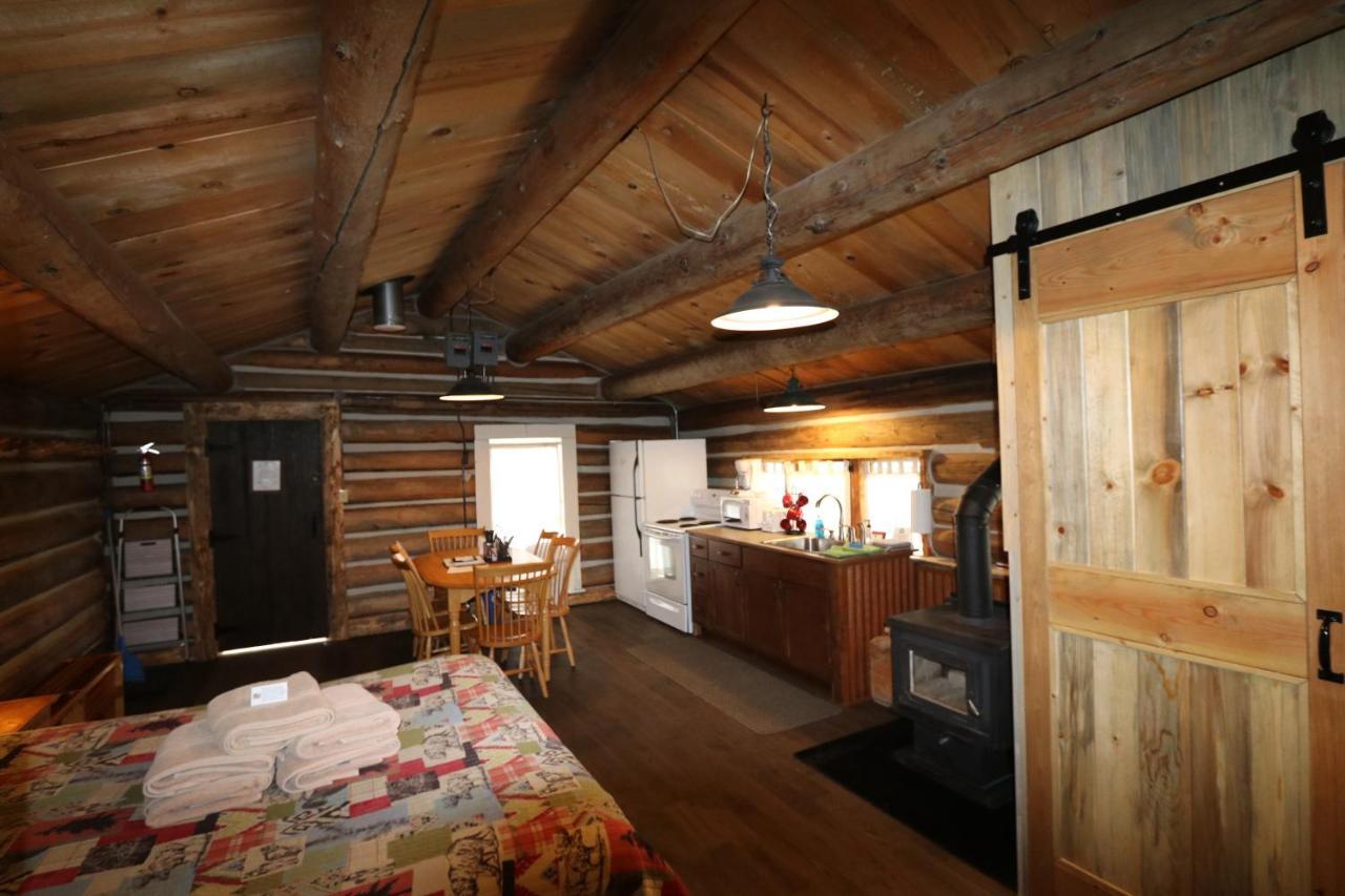 The Cabins At Historic Columbine Clark ภายนอก รูปภาพ