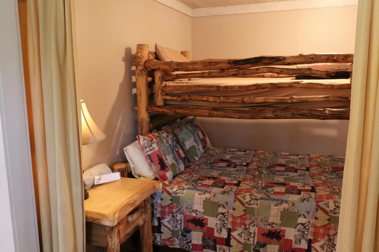 The Cabins At Historic Columbine Clark ภายนอก รูปภาพ